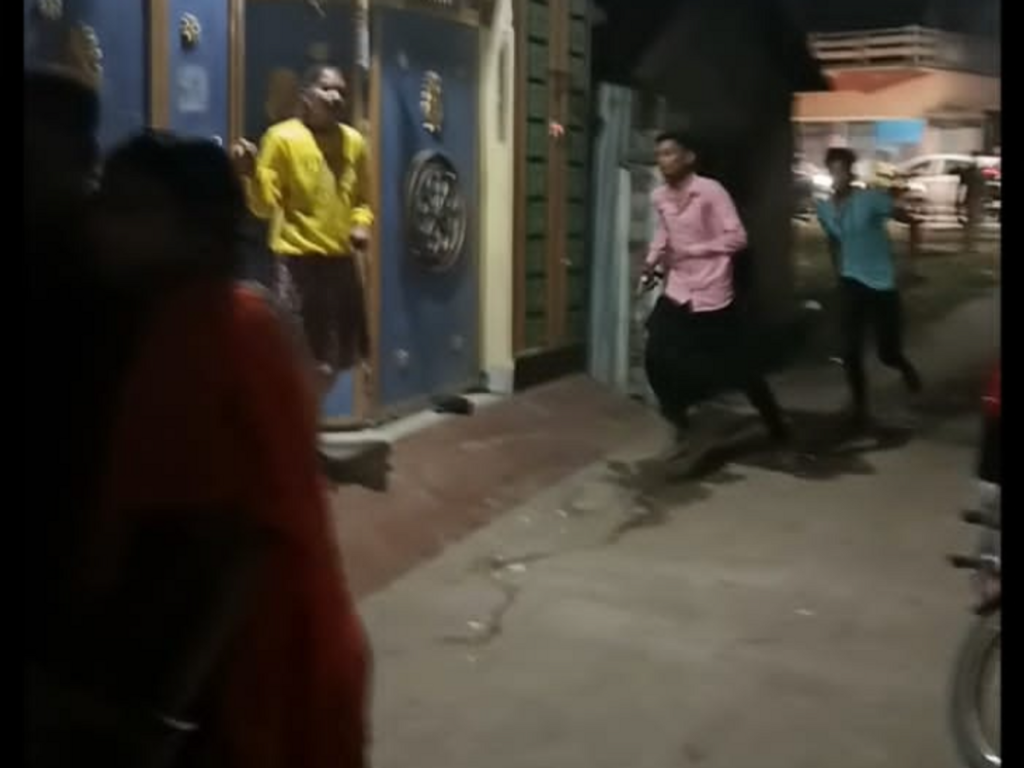 कट्टा-तलवार लहराने का वीडियो वायरल