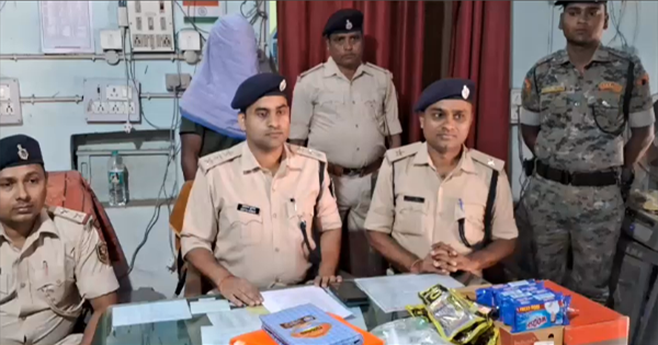 अमौर थाना पुलिस ने शातिर चोर को किया गिरफ्तार