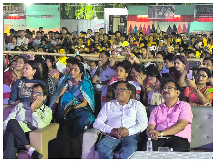 रेल मेले में गायिका प्रिया मलिक ने लोकगीतों से मोहा मन