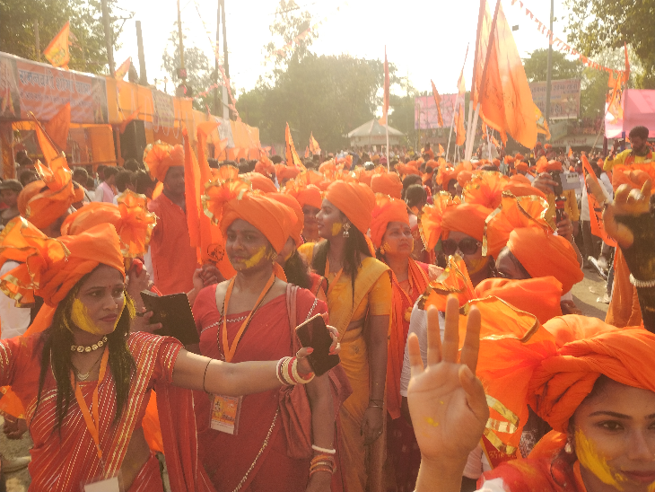 पूर्णिया में रामनवमी की भव्य शोभायात्रा