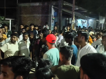 पूर्णिया में बेकाबू ट्रक से मौत, परिजनों का सड़क पर हंगामा