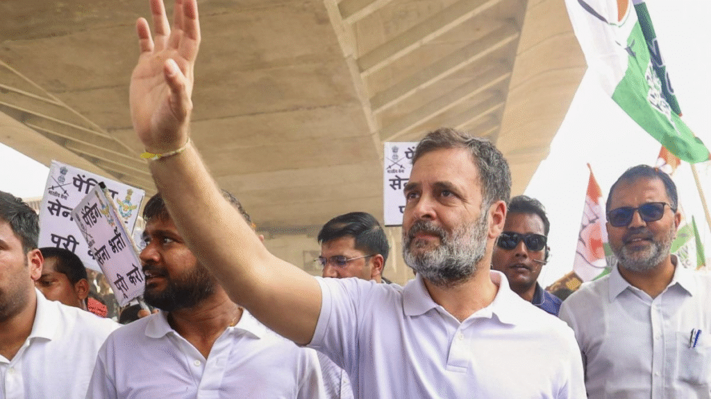 दरभंगा में राहुल गांधी को रोके जाने पर भड़के पप्पू यादव के समर्थक