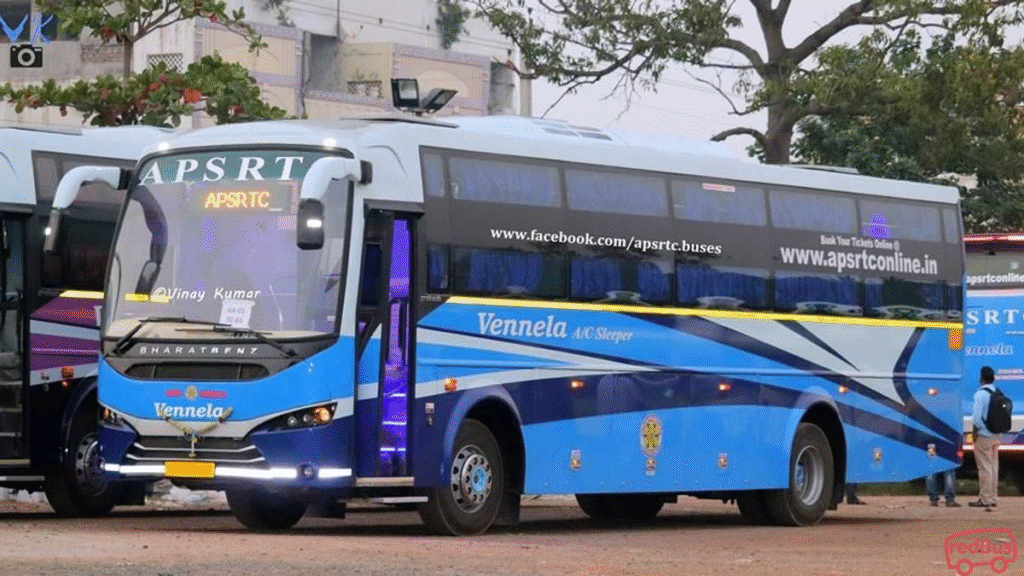 हादसे को दावत दे रही किशनगंज की बसें