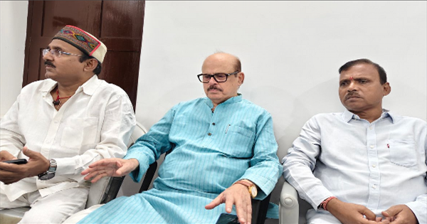 कटिहार: तिरंगा यात्रा पर कांग्रेस सांसद तारिक अनवर का विरोध