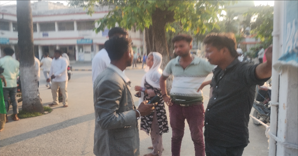पूर्णिया में सड़क हादसा: दो बाइकों की टक्कर में पिता की मौत