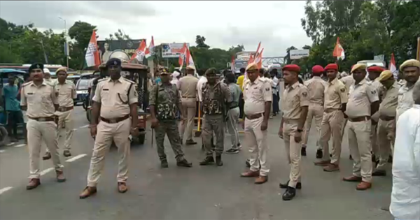 किशनगंज में बिहार बंद का दिखा व्यापक असर