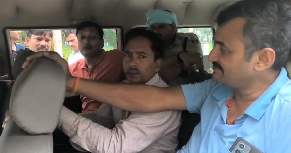 किशनगंज में निगरानी विभाग की बड़ी कार्रवाई