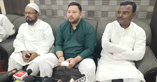 तेजस्वी यादव सरकार और चुनाव आयोग पर बरसे