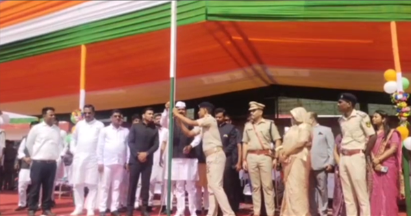 किशनगंज में स्वतंत्रता दिवस समारोह धूमधाम से मनाया गया