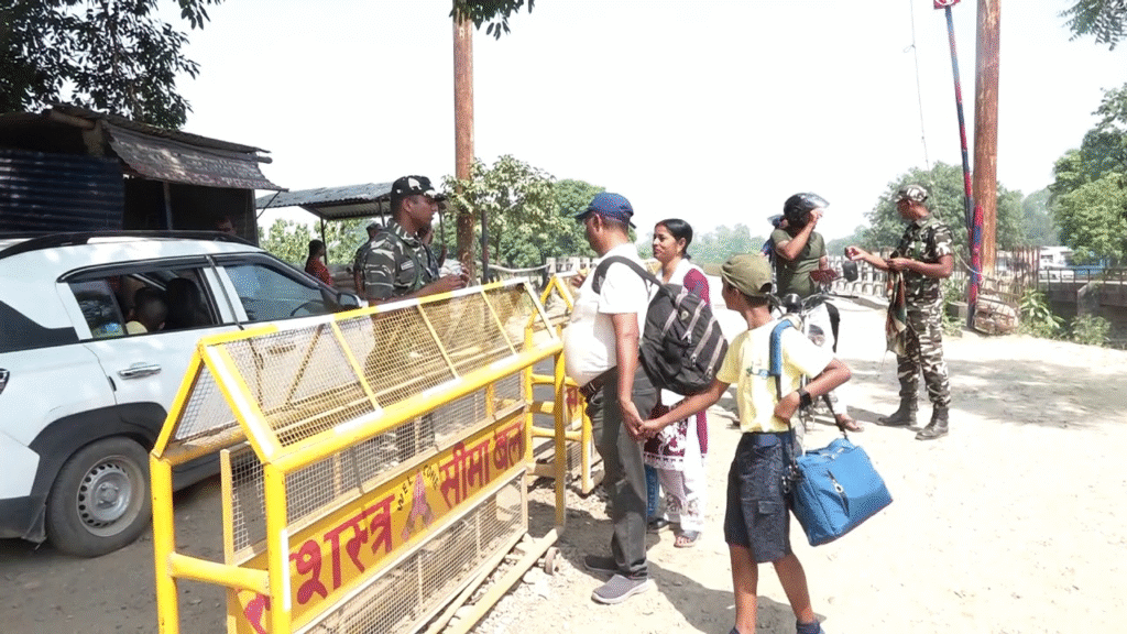 नेपाल में सोशल मीडिया बैन के बाद तनाव बढ़ा