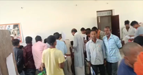 टेढ़ागाछ में भूमि सुधार शिविर से ग्रामीणों को मिली राहत