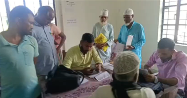 टेढ़ागाछ में भूमि सुधार शिविर से ग्रामीणों को मिली राहत