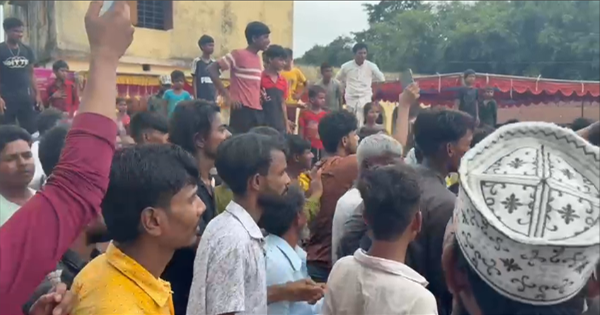 किशनगंज के मदरसा में कमेटी को लेकर विवाद गहराया