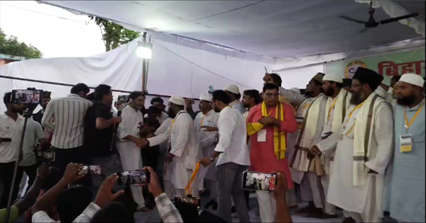 किशनगंज में प्रशांत किशोर का मुस्लिम मतदाताओं को साधने का प्रयास विवादों में