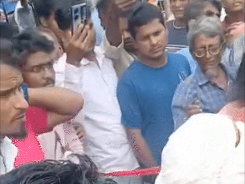 यूट्यूबर नेहा हबीब पर 10 लाख की वसूली का आरोप