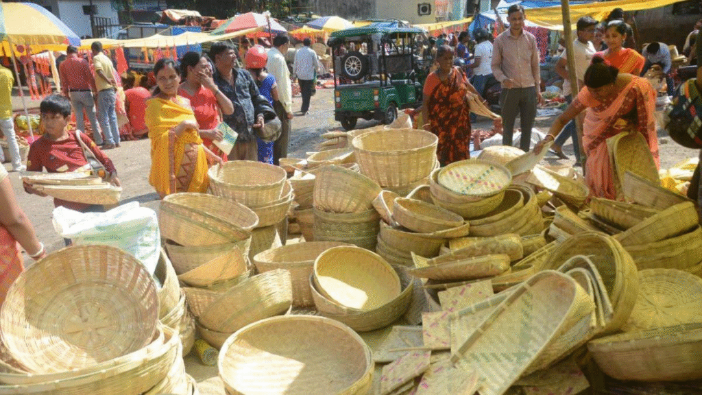 छठ पूजा को लेकर किशनगंज में बांस की टोकरियों की बढ़ी मांग