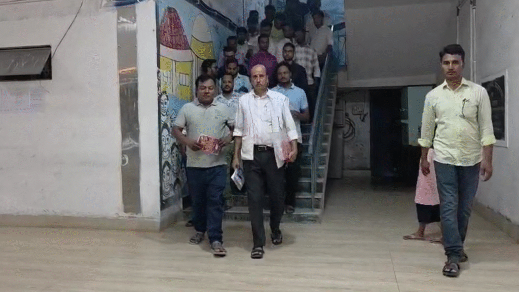 किशनगंज में शिक्षकों का तबादला बना विवाद का कारण