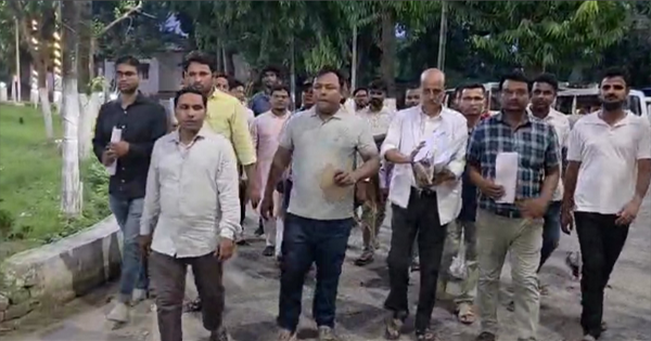 किशनगंज में शिक्षकों का तबादला बना विवाद का कारण