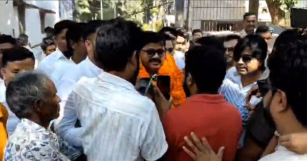 राजद उम्मीदवार मुजाहिद आलम ने कोचाधामन से भरा नामांकन