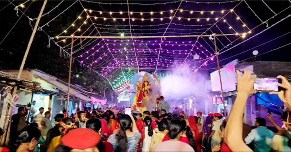 किशनगंज में दुर्गा पूजा का शांतिपूर्ण समापन