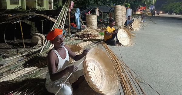 छठ पूजा को लेकर किशनगंज में बांस की टोकरियों की बढ़ी मांग
