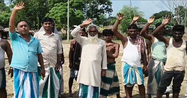 किशनगंज में बाढ़ से तबाही: फसलें बर्बाद, बिजली खंभे गिरे