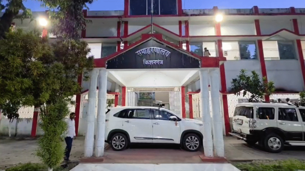 किशनगंज में शिक्षकों का तबादला बना विवाद का कारण