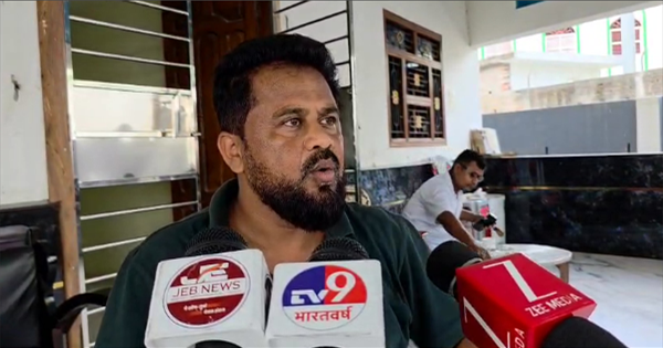 ओवैसी सीमांचल में राजनीति नहीं, सौदा करने आते हैं