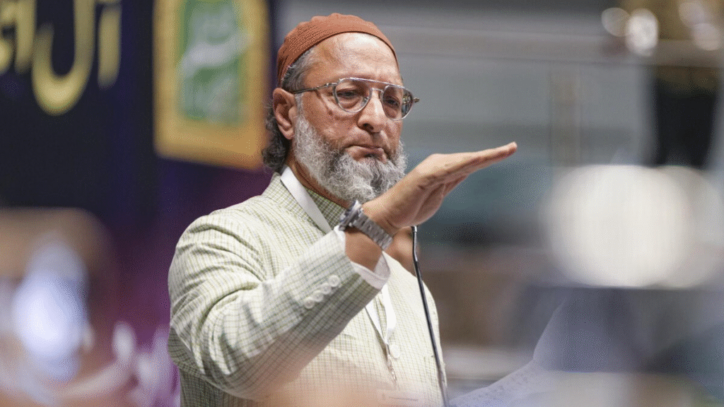 असदुद्दीन ओवैसी का तेजस्वी यादव पर तीखा हमला