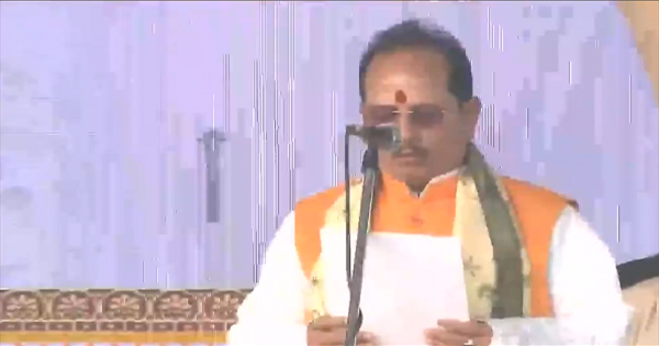 नीतीश कुमार ने 10वीं बार संभाली बिहार की कमान