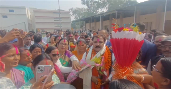 किशनगंज में उद्योग मंत्री दिलीप जायसवाल का दौरा