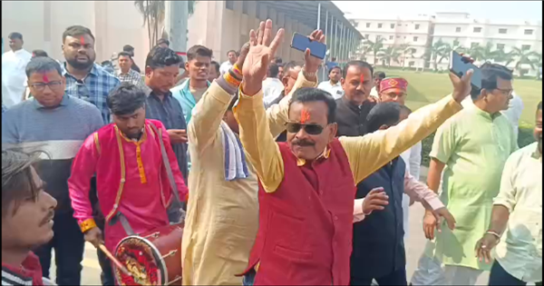 किशनगंज में उद्योग मंत्री दिलीप जायसवाल का दौरा