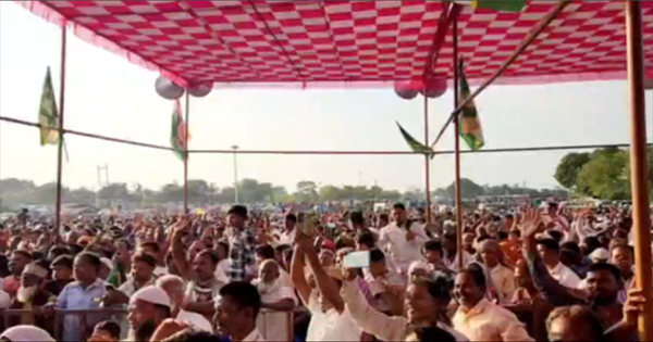 किशनगंज में तेजस्वी यादव का NDA पर तीखा प्रहार