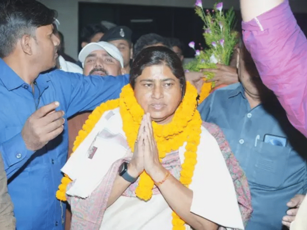 पूर्णिया पहुंची मंत्री लेसी सिंह का भव्य स्वागत