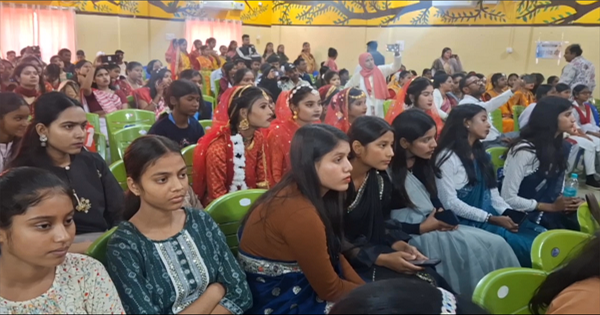 किशनगंज में जिला स्तरीय युवा उत्सव सह विज्ञान मेला