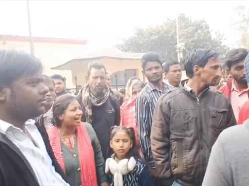 किशनगंज: कोर्ट परिसर में हाई वोल्टेज ड्रामा