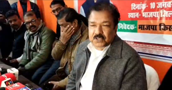 सड़क के गड्ढे बताने पर मिलेगा ₹5000 इनाम