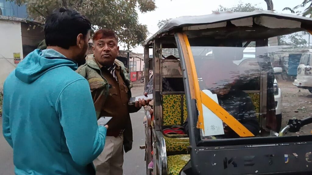 किशनगंज में अवैध टोटो पर प्रशासन की बड़ी कार्रवाई