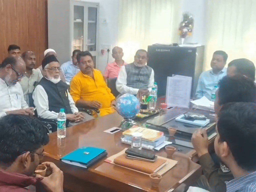 अररिया में होली-रमजान को शांति और सद्भाव के साथ मनाने को लेकर बैठक