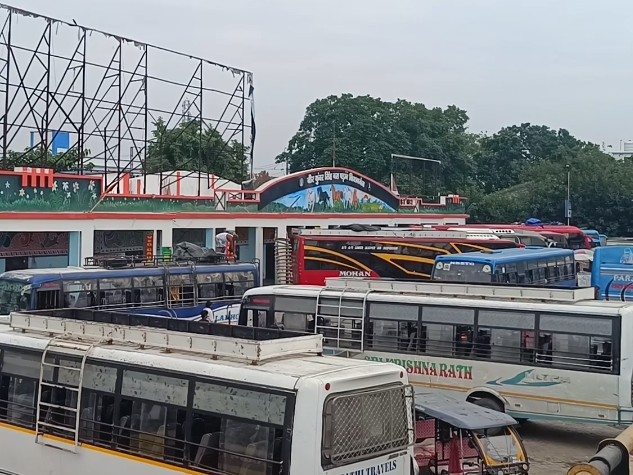 किशनगंज में बसों की सुरक्षा व्यवस्था पर सवाल