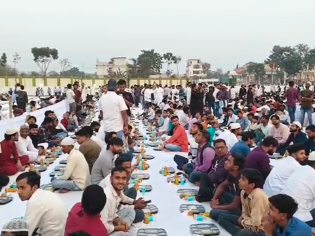 अल करीम यूनिवर्सिटी में भव्य इफ्तार समारोह