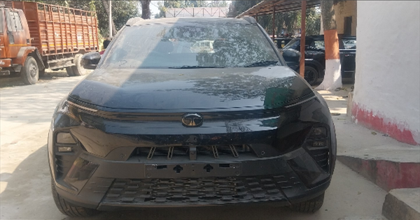 अररिया में टाटा शोरूम से चोरी हुई नेक्सॉन कार बरामद