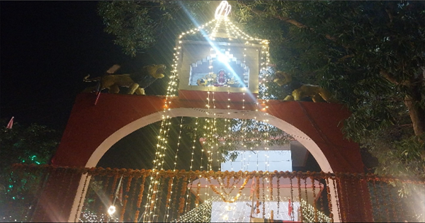 अररिया के ठाकुरवाड़ी मंदिर में आस्था का सैलाब