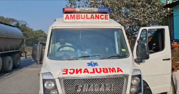 किशनगंज में एम्बुलेंस से शराब तस्करी का भंडाफोड़