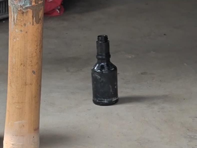 किशनगंज में आपसी विवाद में तेजाब फेंकने का मामला