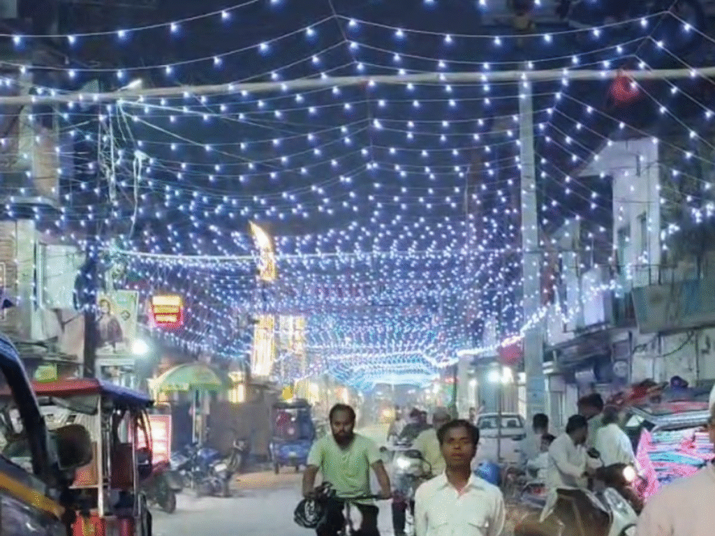 ईद से पहले किशनगंज के बाजारों में रौनक बढ़ी