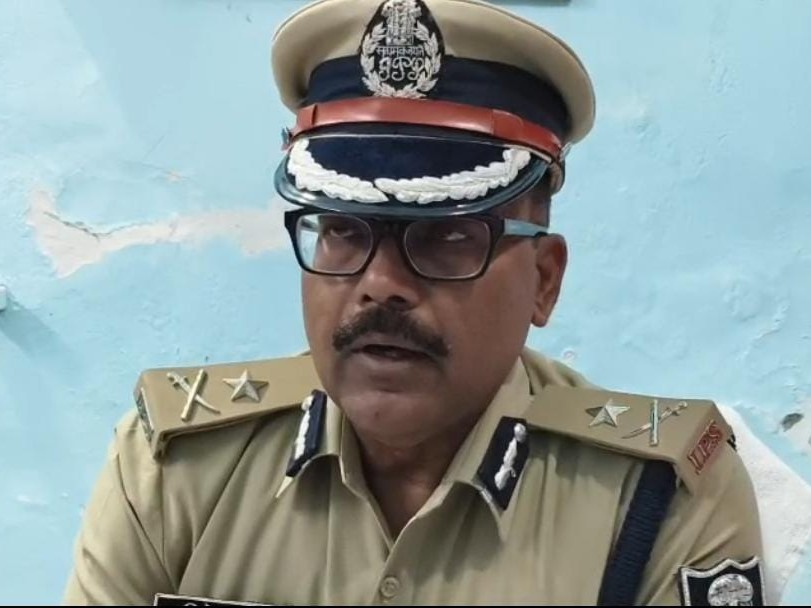 किशनगंज में डीआईजी का औचक निरीक्षण