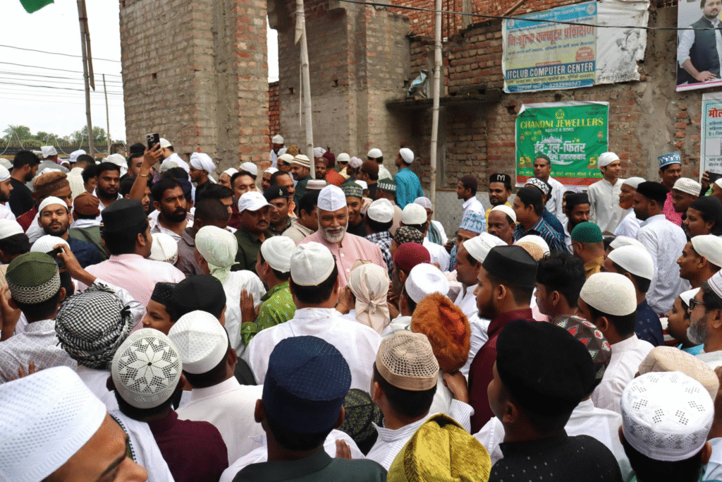 पूर्णिया में धूमधाम से अदा की गई ईद की नमाज