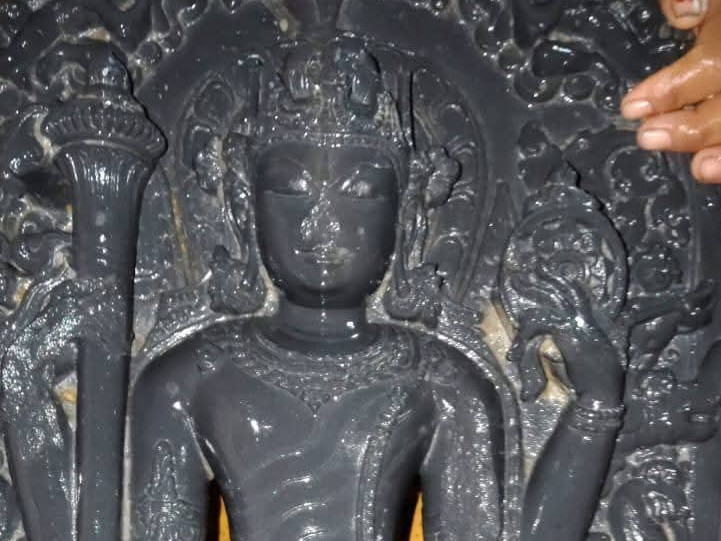 किशनगंज में 800 साल पुरानी विष्णु प्रतिमा की खोज