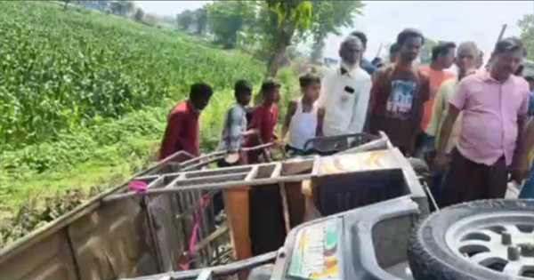 किशनगंज सड़क हादसे में युवक की मौत, दो गंभीर घायल